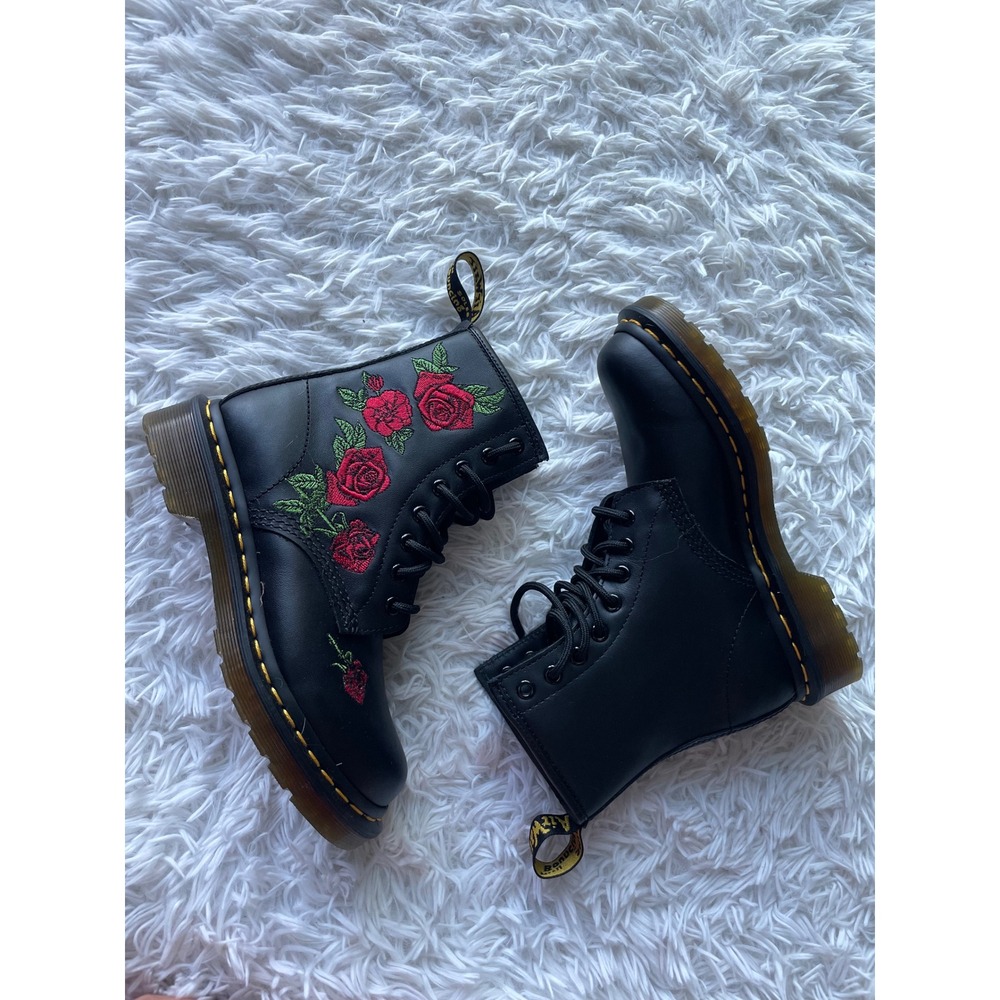 Dr. Martens 1460 Vonda Boots